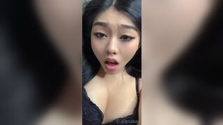 Allecakes Lusty Asian Babe Teasing On Cam Video