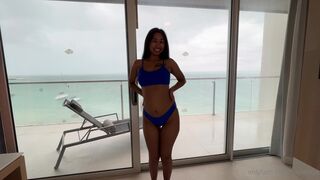 Hayleyxyz Big Booty Asian Getting Hammered Until She Gets a Cumshot And a Orgasm onlyfans Video