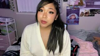 Mankoprincess Sexy Fit Asian Teasing and Revealing Herself On Webcam Live Onlyfans Video