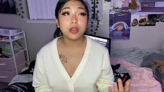 Mankoprincess Sexy Fit Asian Teasing and Revealing Herself On Webcam Live Onlyfans Video