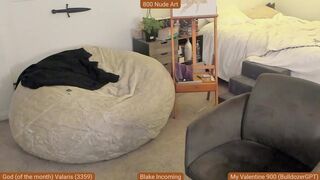 NamiMFC SHowing off her Tits While Chatting with her Friend in Live Stream Video