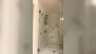 Koreankums Asian Petite Bends Over and Shows Pussy in Live Stream Video