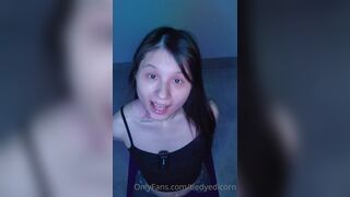 Tiedyedicorn Teasing Ass In Tight Legging Onlyfans Video