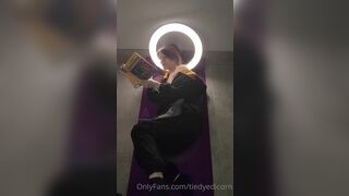 Tiedyedicorn Shows Small Nipples While Reading Book Onlyfans Video