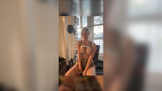 Diakimeko Shows Tits And Spreads Thicc Thighs Onlyfans Video