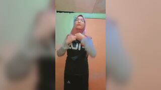 Sexy Asian Hijabi Nerd Undressing for Bf Video