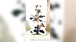 Jasminemali Masturbates Until She Cums Onlyfans Video