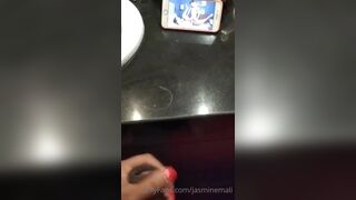Jasminemali Horny Babe Jerking Off in Bathroom Onlyfans Video