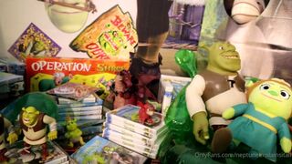 Neptune Tatted Slut Takes Glass Dildo in Fat Cunt Onlyfans Video