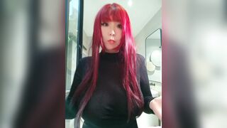 Quistreous Teasing Heavy Tits Without Bra Video