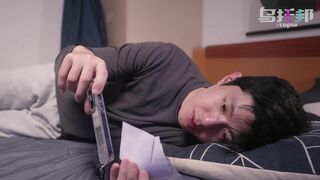 Psychoporn Soccer girlfriend rides my cock after l lost in sports betting