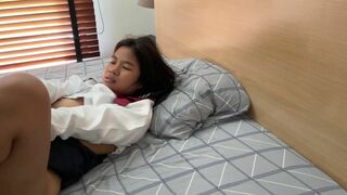 thaiandfrench 18 years old thai amateur with tight pussy can't handle white dick