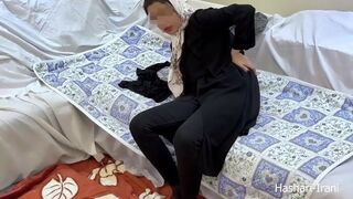 hashariirani called the maid to clean the house