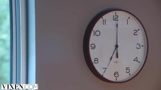 Jade Kush VIXEN Overworked Jade gets a special stress release