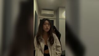 Cute Asian Babe Sexy Dancing Video