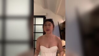 Extremely Cute Asian Girl Dancing Video
