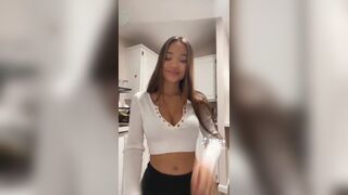 Lilyluen Pretty Babe Hot Dancing Tiktok Video