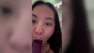 Melyzrr Digs Up Her Cunt In Bathtub Leaked Video