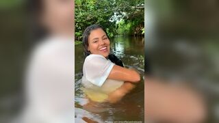 Busty Asian GF Take Off Her Clothes And Exposed Huge Tits In The River Leaked Video