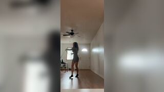 Cute Asian Babe Hot Sexy Dancing Video