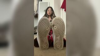 Asian Nerdy Takes off Her Socks And Tease Her Stinky Feets Video