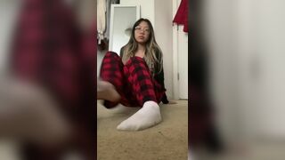 Asian Nerdy Takes off Her Socks And Tease Her Stinky Feets Video
