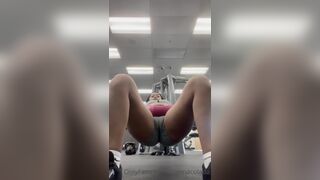 Filipinacolada Asian Gym Babe Exposed Her Cameltoe While Doing Onlyfans Video