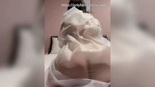 XXapple Asian Babe Showing Off Her Huge Hot Booty Onlyfans Video