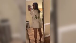 Sexy Asian Teen Revealing Her Hot Ass On Mirror Video