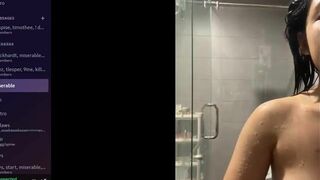 Hot Asian Girlfriend Gets Exposed On a Video Call While Showering Leaked Video