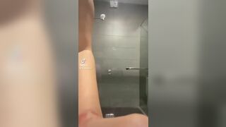 Pawpawhi Hot Asian SHowing Off Booty In Washroom Tiktok Video