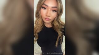 Madisonjaane Pretty Asian Hot Selfie Onlyfans Video