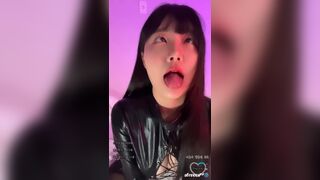 Crazy Asian Slut Hot Sexy Live Show Video