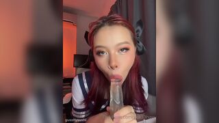 Yee33haw Cute Chick Bouncing Her Big Tits And Sucking Huge Dildo Onlyfans Video