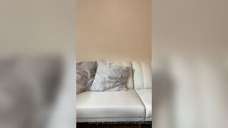 Hannazuki22 Tiny Asian Rubs Her Pussy Onlyfans Video