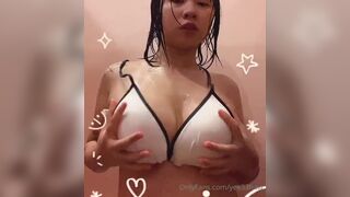 Yee33haw Beautiful Babe Rubs Her Big Tits Onlyfans Video