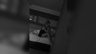 Hot Asian GF Showing Off herself on Mirror Leaked Video